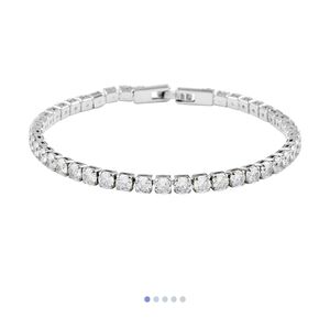 🆕️ Simulated Diamond Tennis Bracelet in Silvertone (7.25 Inches)